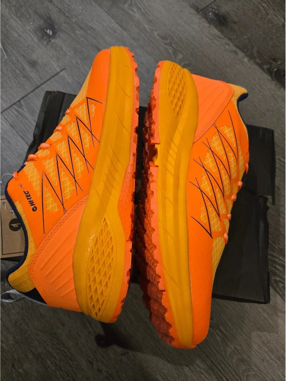 Hi-Tec Demolisher Low Shocking Orange Pop Navy Men Size 10.5 CH80045M-OOD
